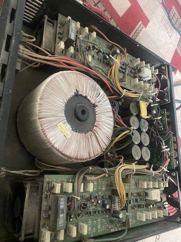 akusticheskie sistemy 4 0: Услитель Biema FP1200 
48 транзистор 
бир 18динамик SPAIN 1200W