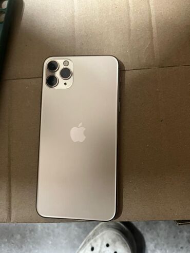 простые телефоны: IPhone 11 Pro Max, Б/у, 256 ГБ, Matte Gold, Чехол, Кабель, 95 %
