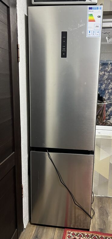а его холодильник: Холодильник Hisense, Новый, Двухкамерный, 2 *