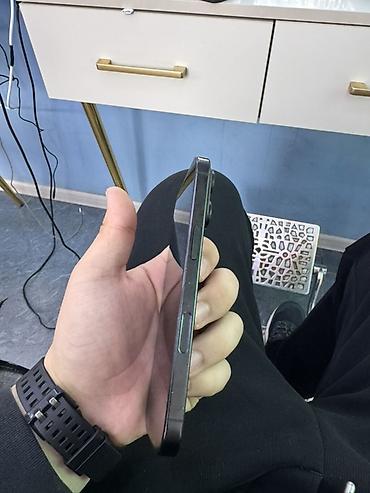 Apple iPhone: IPhone 16 Pro, Б/у, 256 ГБ, Black Titanium, Кабель, Чехол, 90 % — 3