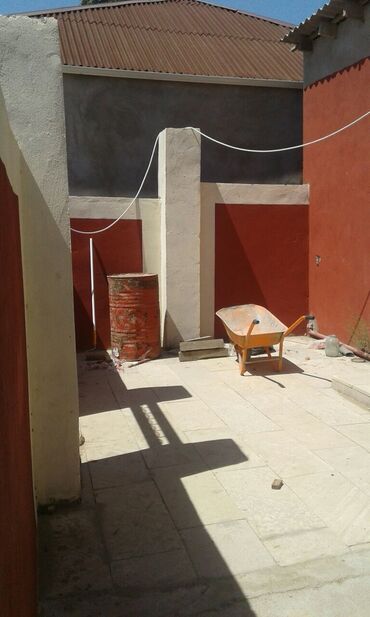 Həyət evləri və villaların satışı: Binəqədi qəs. 2 otaqlı, 52 kv. m, Kredit yoxdur, Yeni təmirli