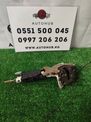 вешалка с зеркалом в прихожую: Замок двери Subaru Forester SF5 2.0 EJ20 2001 задн. лев. (б/у)