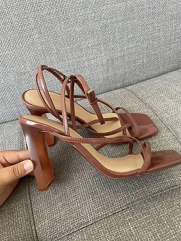 aldo: Босоножки, 37, 39, Aldo, Б/у, цвет - Коричневый — 1