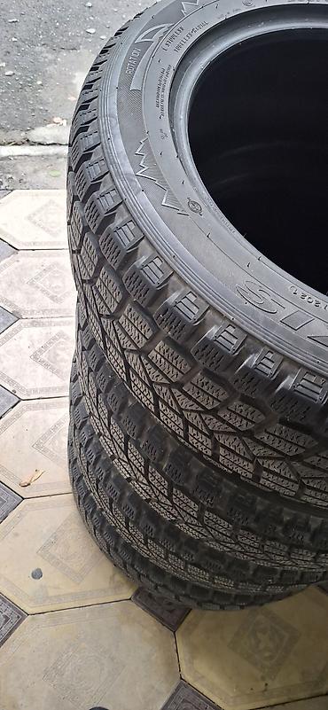 Шины 235 / 60 / R 18, Зима, Б/у, Комплект, Легковые, Maxxis