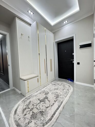 Долгосрочная аренда квартир: 2 комнаты, Риэлтор, Без подселения, С мебелью полностью — 1