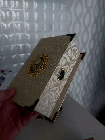 Ətriyyat: Avropanın ən gözəl delüks yağ ətirləri. Hədiyyəlik qutular — 13