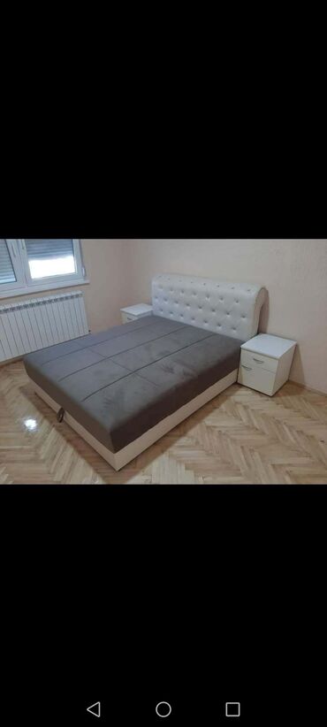 Kreveti: Francuski kreveti.
Promo cena — 6