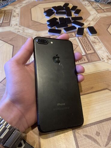 ikinci el iphone 5 s: IPhone 7 Plus, 128 GB, Qara, Barmaq izi