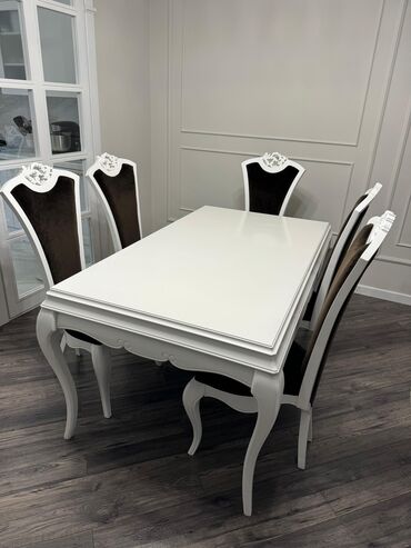 стол со стульями для зал: Для зала Стол, цвет - Белый, Б/у