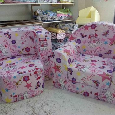 Ostale dečije stvari: Praktične dečije foteljice, izradjene od čvrstog sunđera i presvučene — 2