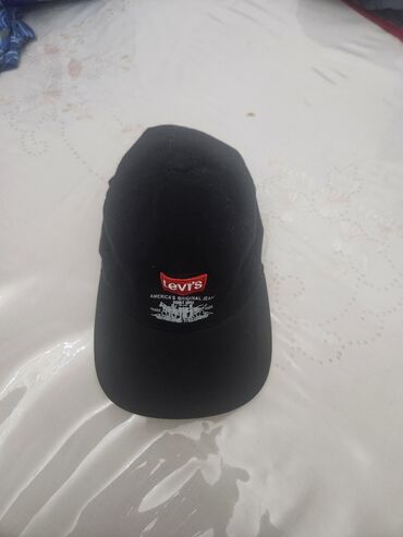 Головные уборы: Мужской головной убор, LeviS, Б/у, цвет - Черный, Платная доставка