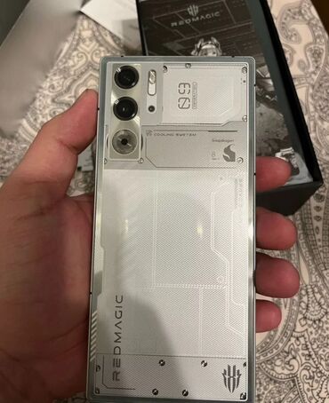 тилифони: ZTE Nubia Red Magic Pro