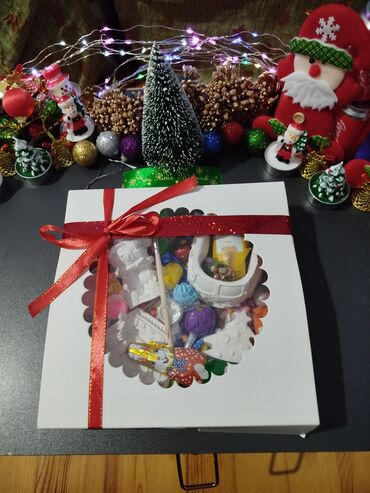 Hədiyyə bağlamaları: Hədiyyə qutusu, Yeni, rəng - Ağ, Ödənişli çatdırılma — 23