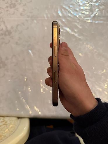 15 iphone: IPhone 16 Pro, 128 GB, Qızılı, Face ID — 3