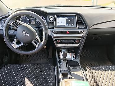 подстаканники: Hyundai Sonata: 2017 г., 2 л, Автомат, Газ, Седан — 4