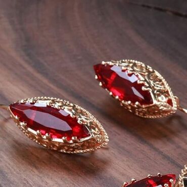 Minđuše: Cena:900din/par — 9