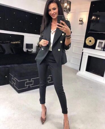 Kostimi: PONOVO DOSTUPNI!
Kompleti
S m l xl — 7