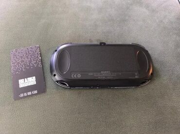 PS Vita (Sony Playstation Vita): Prodajem Sony Playstation VITA konzolu. Model 1004 sa odlicnim OLED — 3