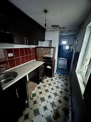 Продажа помещений свободного назначения: Коммерческая недвижимость у пересечения Ахунбаева/Советская. Жилой — 3