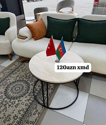 yumru taxt: Dairəvi sehpə/çay masası - Üst hissə: açıq bej rəngli taxta/laminat — 1