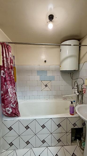 бассейе: 2 комнаты, 50 м², 105 серия, 4 этаж, Старый ремонт — 7