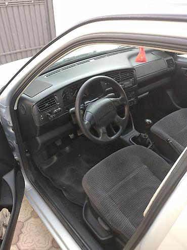 passat variant: Volkswagen Golf: 1994 г., 1.6 л, Механика, Бензин, Хэтчбэк — 7