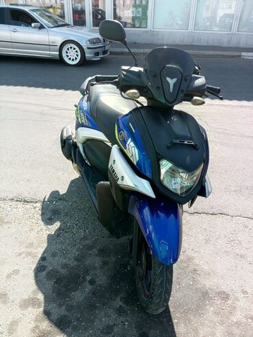 - YAMAHA, 125 sm3, 2020 il, 45000 km