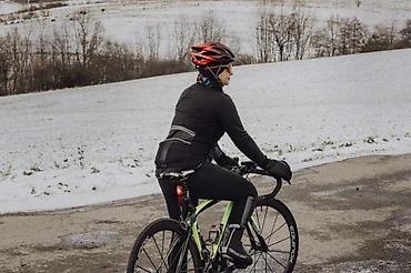 Oprema za bicikliste: WINDSTOPER JAKNA FORCE BRIGHT CRNA | Jakna je dizajnirana za — 2