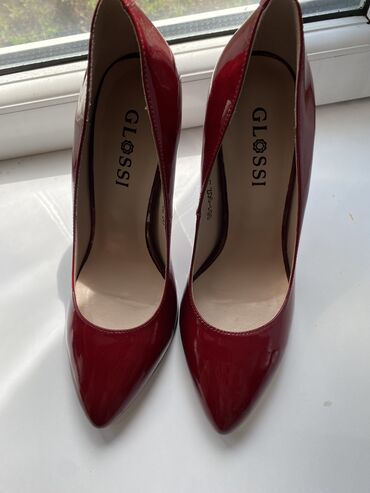 женский обувь размер 38: Туфли 36, цвет - Красный