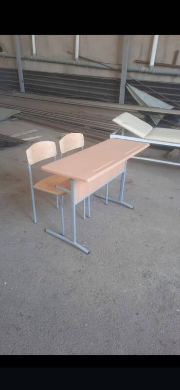 Uşaq masaları: Oğlan və qız üçün, Yeni, Siyirməsiz, Parta, Stullar ilə — 3