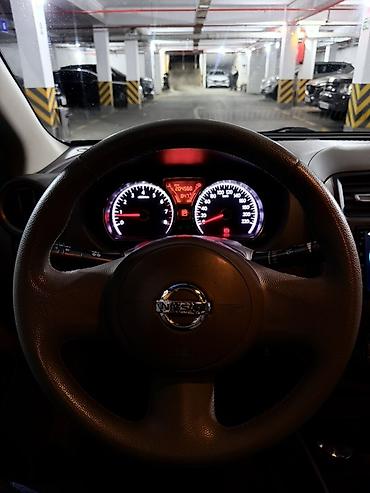 Nissan: Nissan Sunny / Versa sedan - Kuzov: sedan, qara rəng - Yürüş/il — 6