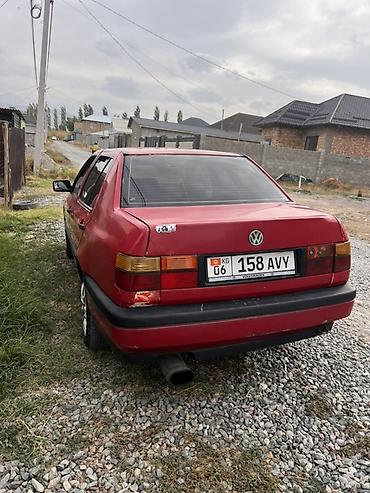Volkswagen: Volkswagen Vento: 1992 г., 1.8 л, Механика, Бензин, Седан — 2