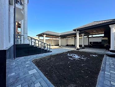 Продажа коттеджей и домов: Продаётся новый особняк в Арча-Бешике Расположен в районе улиц — 4