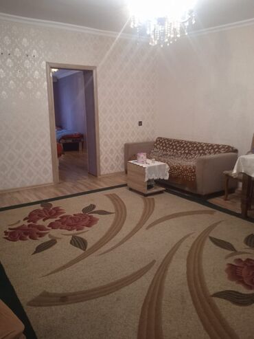 Аренда квартир: 2 комнаты, 65 м²