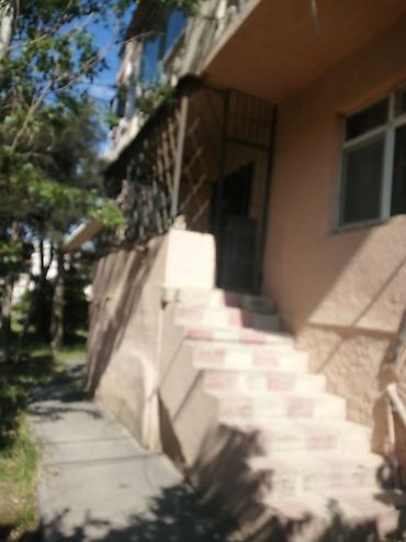 güneşli: Y. Günəşli qəs. 4 otaqlı Leninqrad layihə,hündür 1ci mərtəbədə işıqlı — 1