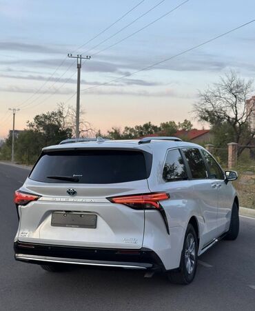 электо машина: Toyota Sienna: 2021 г., 2.5 л, Автомат, Гибрид, Минивэн