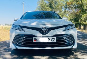 белая toyota в Кыргызстан | Автозапчасти: Toyota Camry: 2 л | 2018 г. | Седан