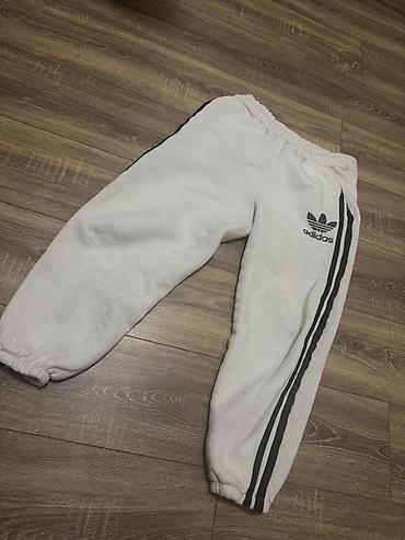 Kişi geyimləri: Adidas üçzolaqlı idman dəsti - Rəng: ağ, qara zolaqlar - Tərkib — 1