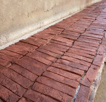 Kafel və metlax: Ağ və boz rənglərdə, müxtəlif formalı daşlardan ibarət üzlük -da lalafo.az — 4 Kafel və metlax: Ağ və boz rənglərdə, müxtəlif formalı daşlardan ibarət üzlük — 4