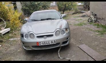 Hyundai: Hyundai Tiburon: 2001 г., 2 л, Механика, Бензин, Купе