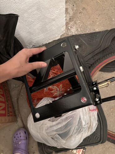 Кронштейны: Новый !!! Универсальный Настенный кронштейн для телевизора подходить at lalafo.kg — 3 Кронштейны: Новый !!! Универсальный Настенный кронштейн для телевизора подходить — 3