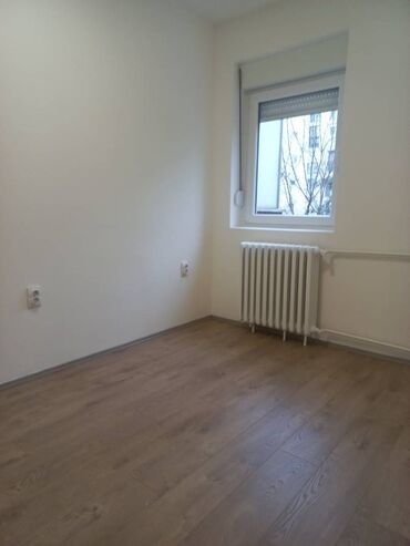 Prodaja stanova: Lux stan odmah useljiv. Stan je kompletno renoviran,naj savremeninim — 8