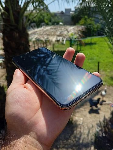 iphone 6s gence: IPhone 11 Pro Max, Qızılı, Simsiz şarj — 2