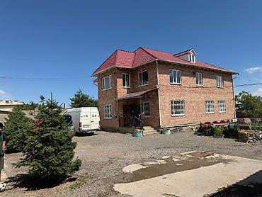 дом в горах: 🏡 Продаётся капитальный кирпичный дом в центре города 📍 Локация — 1