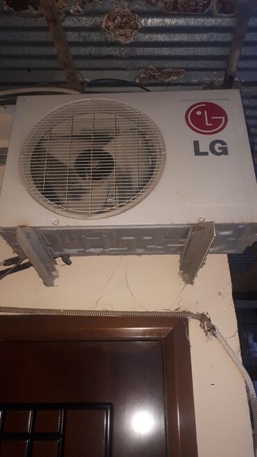 Çəngəllər: LG kondisioner sistemi və qatlanan divan - Kondisioner: LG markalı