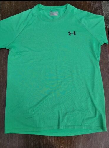 adidas majice s kapuljačom: T-shirt M (EU 38), color - Green