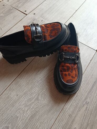 eqa shoes ecemi unvan: Derimod, Размер: 38.5, цвет - Коричневый, Б/у