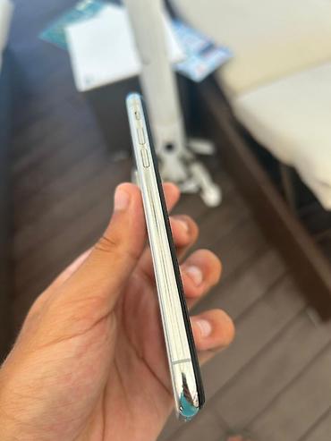 100: IPhone X, Gümüşü, Simsiz şarj — 4
