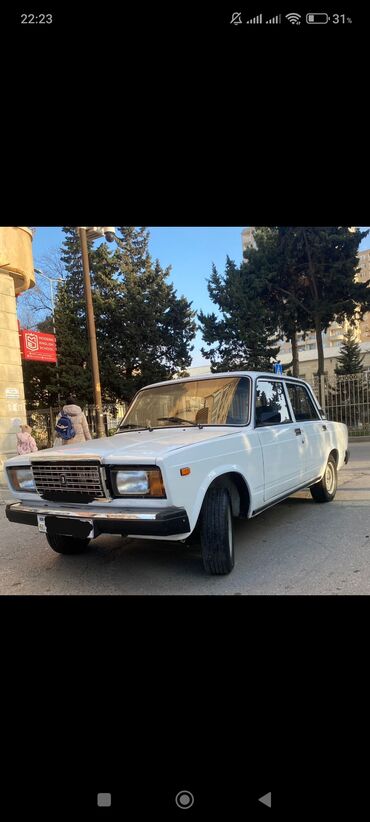 VAZ (LADA): 2006ci il.yaxsi vəziyyətdədir.Hec bir problemi yoxdur.Tecili pul lazım