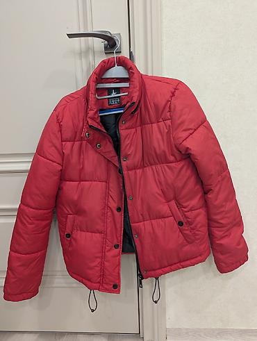 мурской куртки: S - xs. Куртки 5 шт. xs- 500 cом и S-M - 2500 cом. Самовывоз у тц — 8